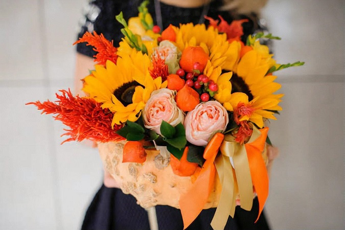 buy orange flowers delivery
